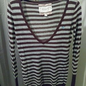 Cute brown and grey stripped thin sweater.